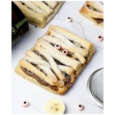 Puff pastry mummies with MULATE vegan chocolate spread Puff pastry mummies with MULATE vegan chocolate spread
